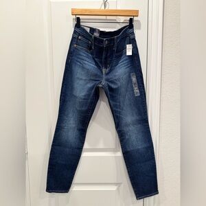 GAP True Skinny Mid Rise Stretch Jeans